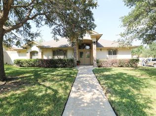 1710 Starmount, Laredo, TX 78045