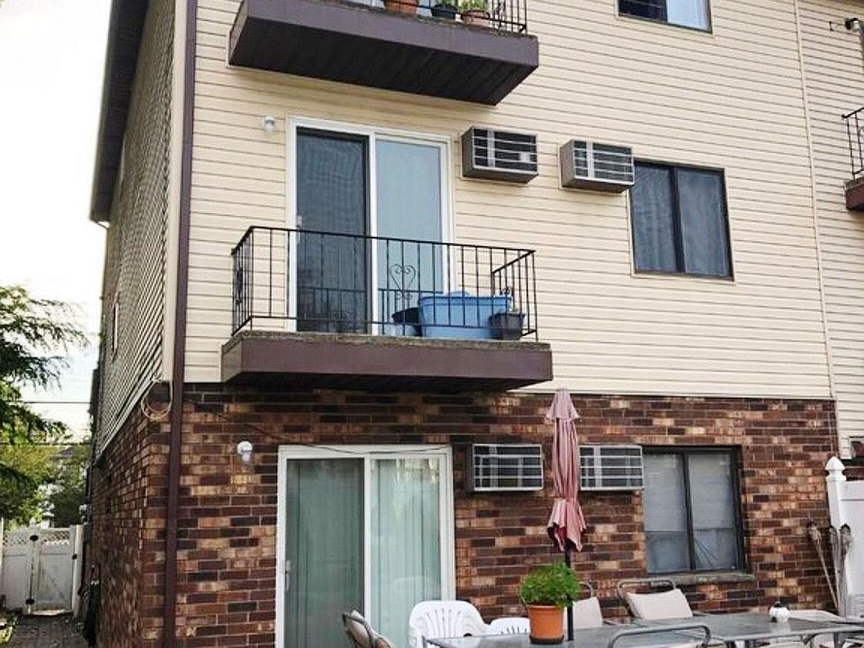 1st image of 381 Bradley Ave #2FL