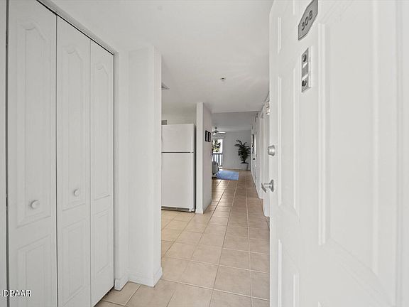 4th image of 711 N Halifax Ave APT 308
