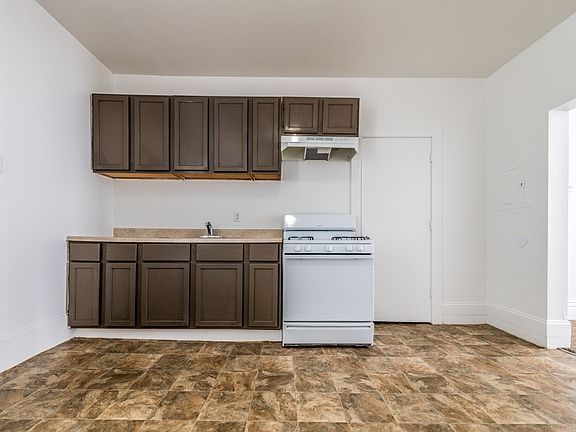 2nd image of 41 E 156th St #2176388