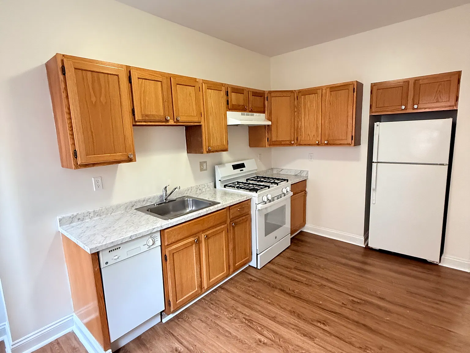 2 bed, 1250 sqft, $2,950 — Photo 2