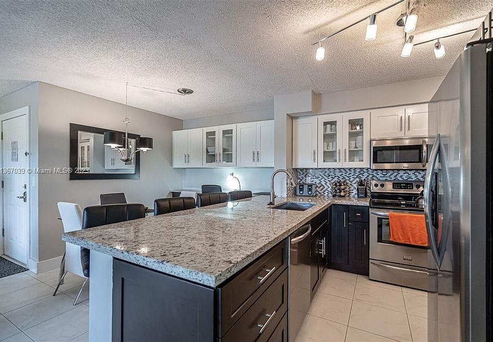 1st image of 1245 SW 46th Ave APT 1211