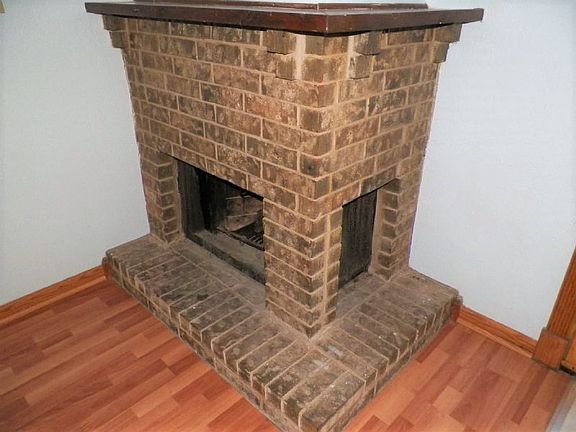 3rd image of 2802 NE 9th St