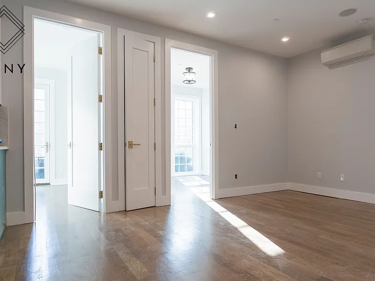 543 Marcy Ave #3L — Photo 6