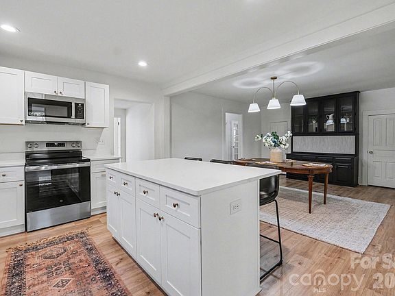 5th image of 353 Kelly St