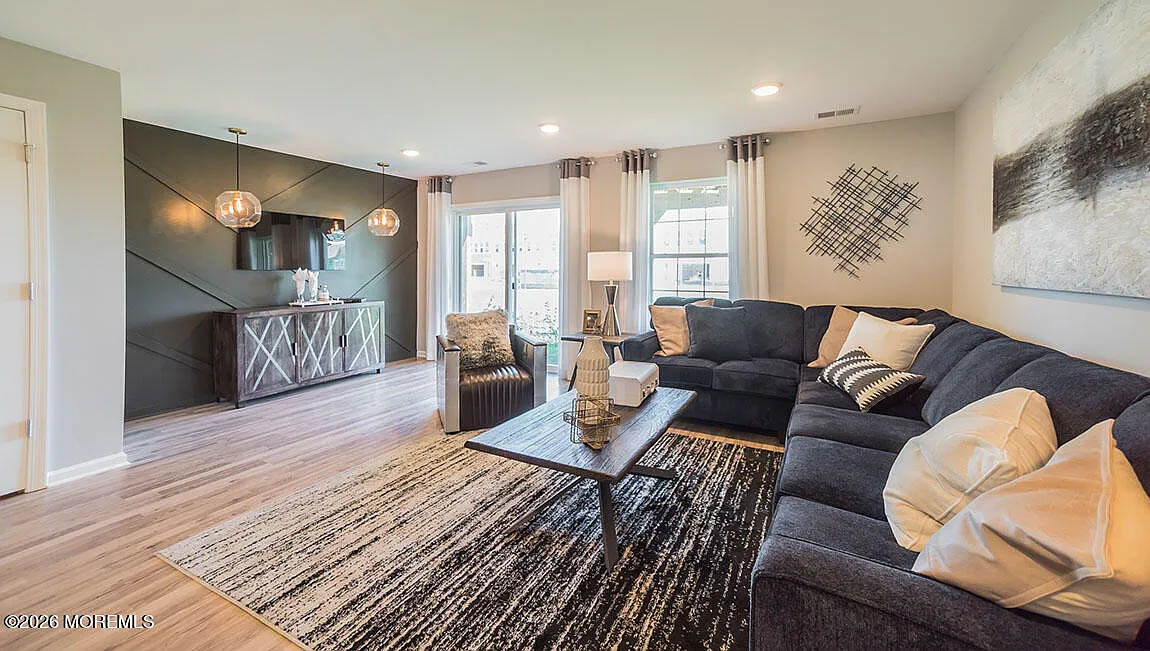 3 bed, 3.5 bath, $3,500 — Photo 4