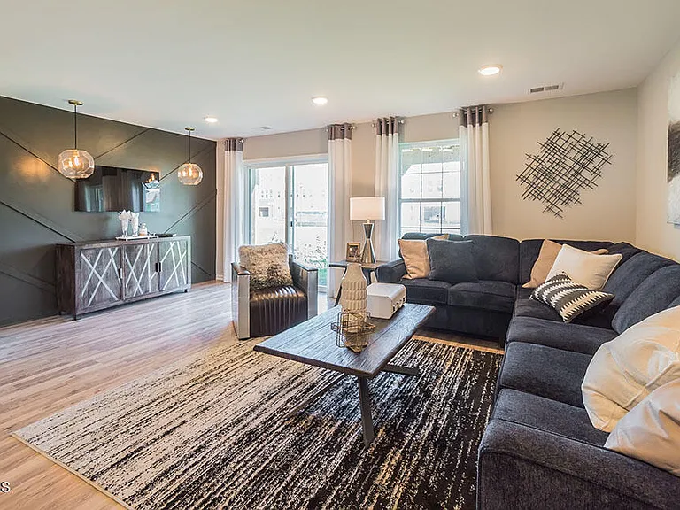 309 Mantoloking Dr — Photo 4