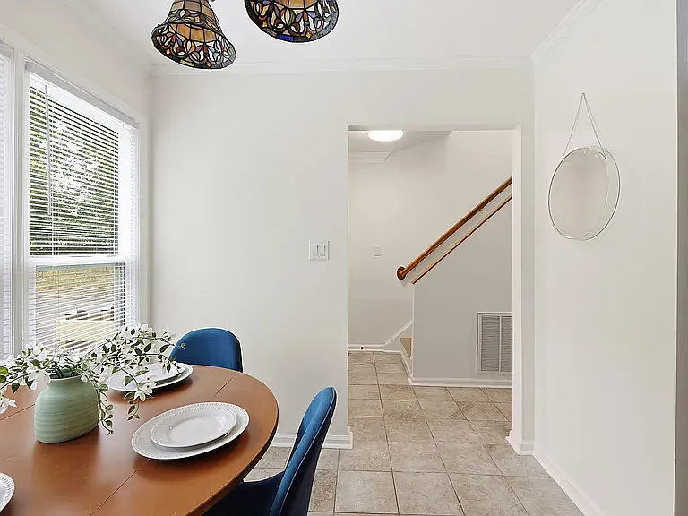 101 Thomas Ln #B1 — Photo 6