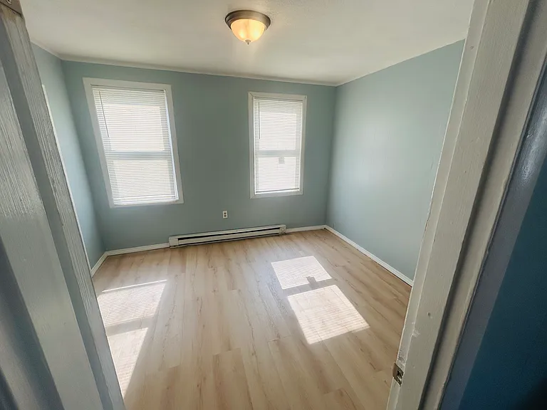 44 Barbara St #1L — Photo 9