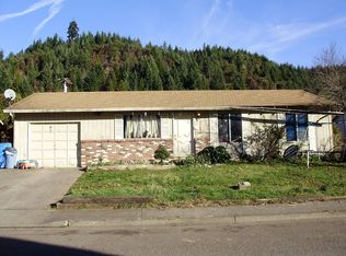 47693 W 1st St, Oakridge, OR
