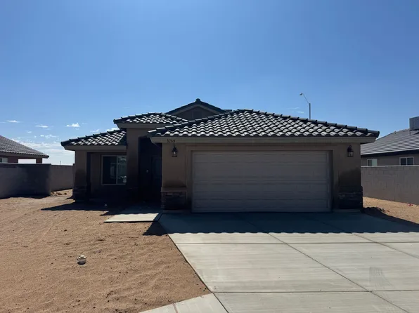 3789 E Santa Rosalina Ln, San Luis, AZ 85349