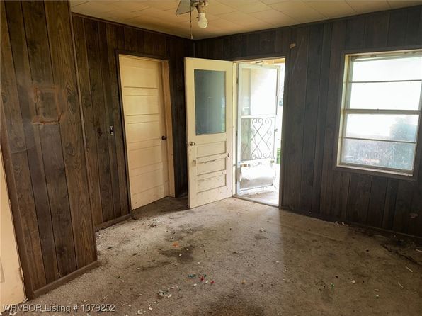 56 W Magazine St, Booneville, AR 72927