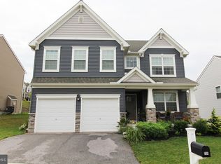 704 Seaton Dr, York, PA 17402
