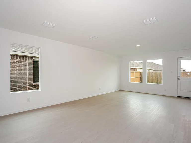 1419 Merlin Bluff St — Photo 5