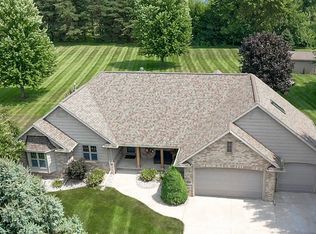 N4326 Red Leaf Dr, Appleton, WI 54913