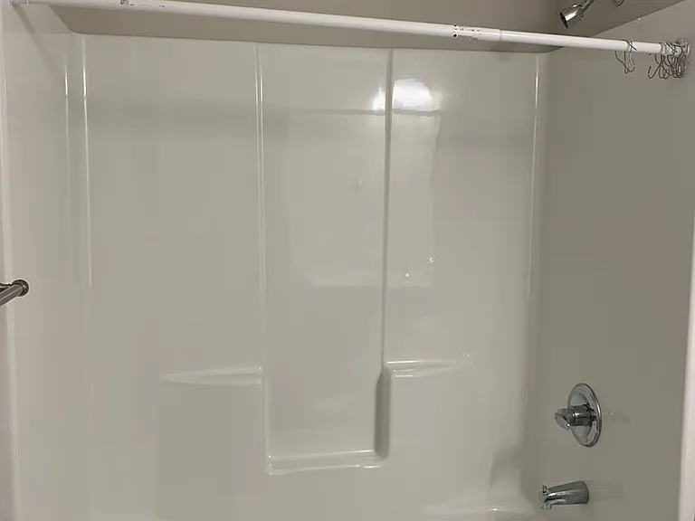 121-127 Stone Ct — Photo 12