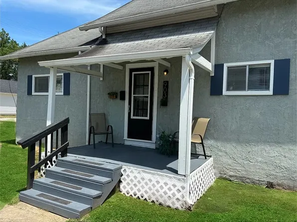 903 1/2 California St #1, Columbus, IN 47201