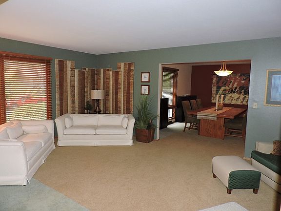 3rd image of 2301 Cerro Vista Dr