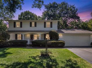 25 Valley Green Dr, Penfield, NY 14526