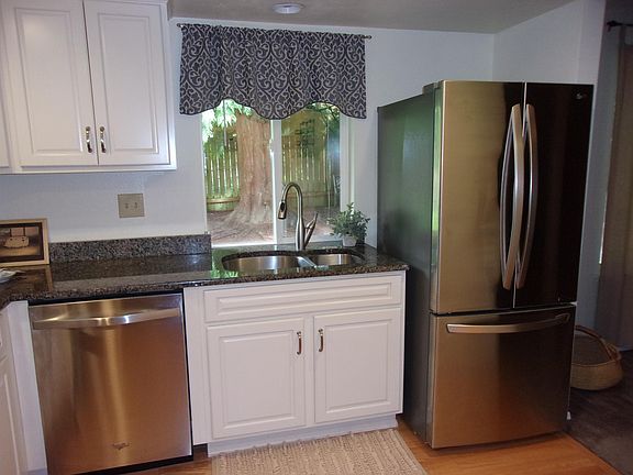 Another view of kitchen