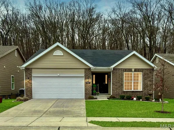 1647 Ridgefield Bluff Ct, Eureka, MO 63025