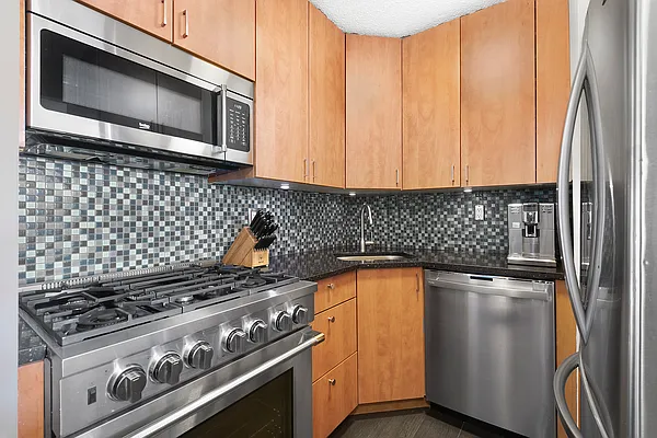 Sold by Compass | media 4