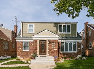 3332 N Pioneer Ave #1, Chicago, IL