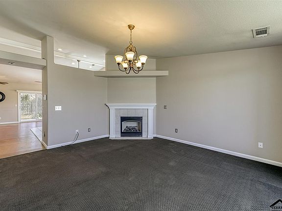 2nd image of 1395 Southpointe Dr