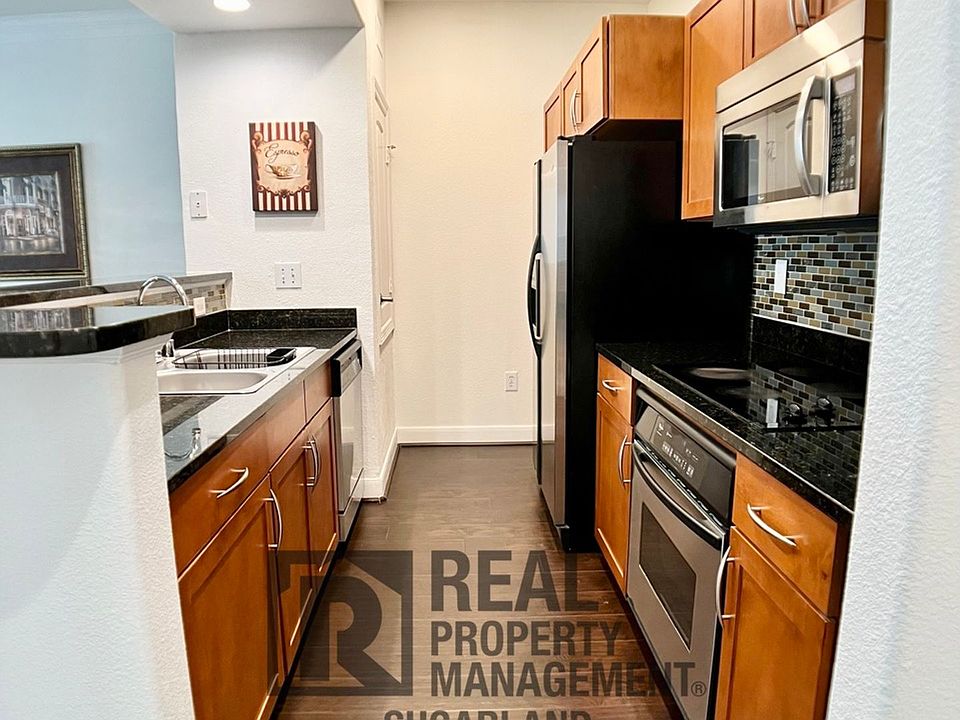 1st image of 2299 Lone Star Dr