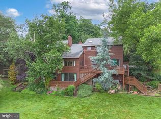 16 Golfview Ln, Reading, PA 19606
