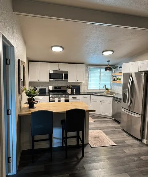 3860 E Mission Ln #1 — Photo 6