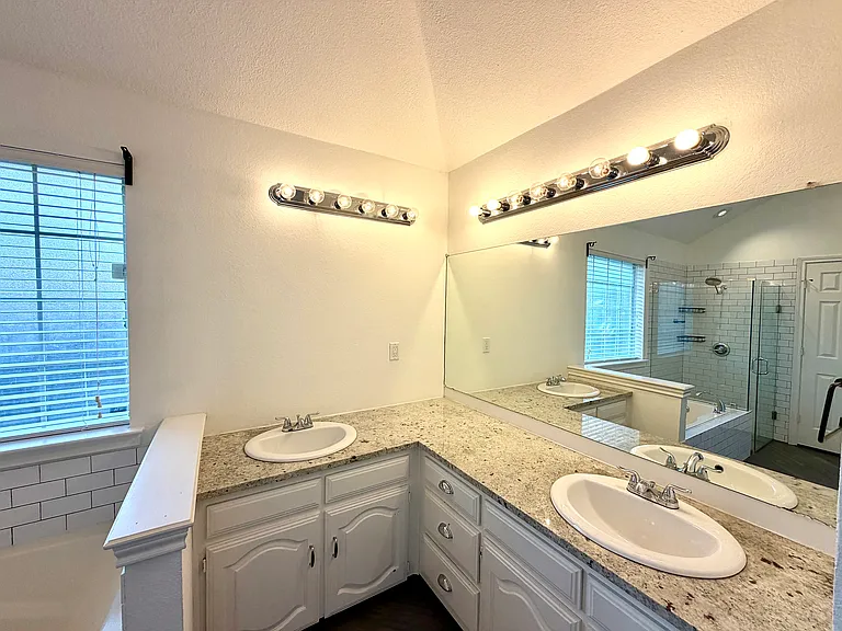 4232 Osborn Rd — Photo 15