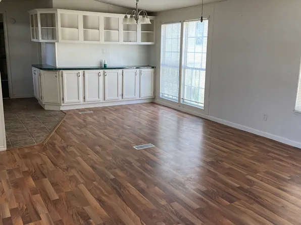 4211 Oak Ln, Jefferson City, MO 65109