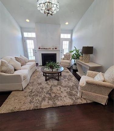 5th image of 4462 Cottonwood Dr