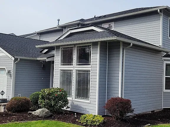 3 bed, 2265 sqft, $2,950 — Photo 2