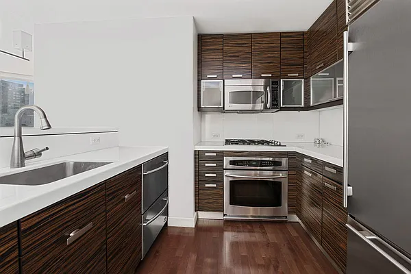 Sold by Compass | media 3