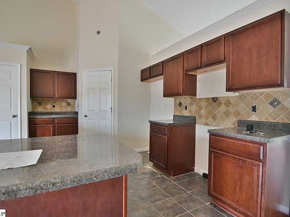 2nd image of 10 Yakutata Dr