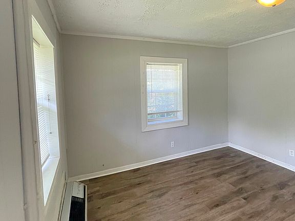 4th image of 6501 Elsie St APT 4