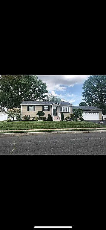 60 N Grant Ave photo 1