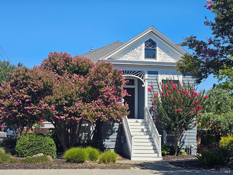 1st image of 1542 Main St #1542A