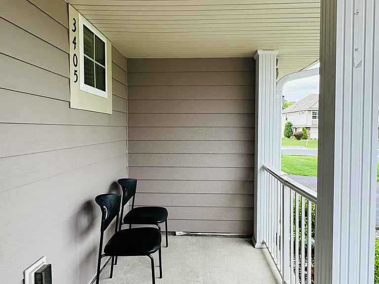 Front Porch/Patio