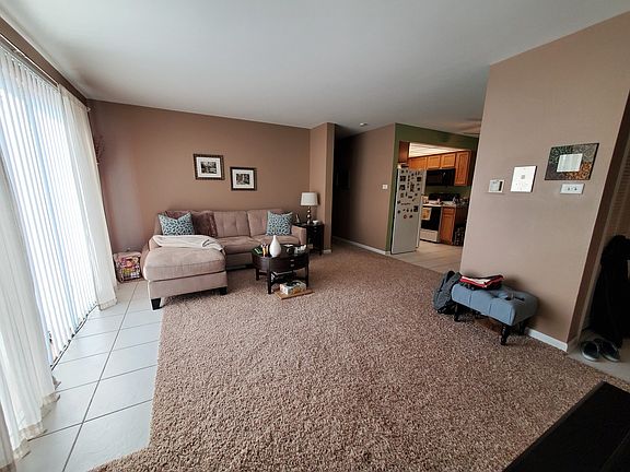 3rd image of 5727 W 128th St #4