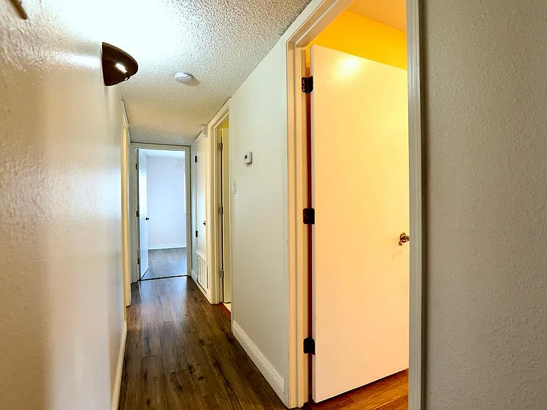 12601 Elyse Pl SE — Photo 8