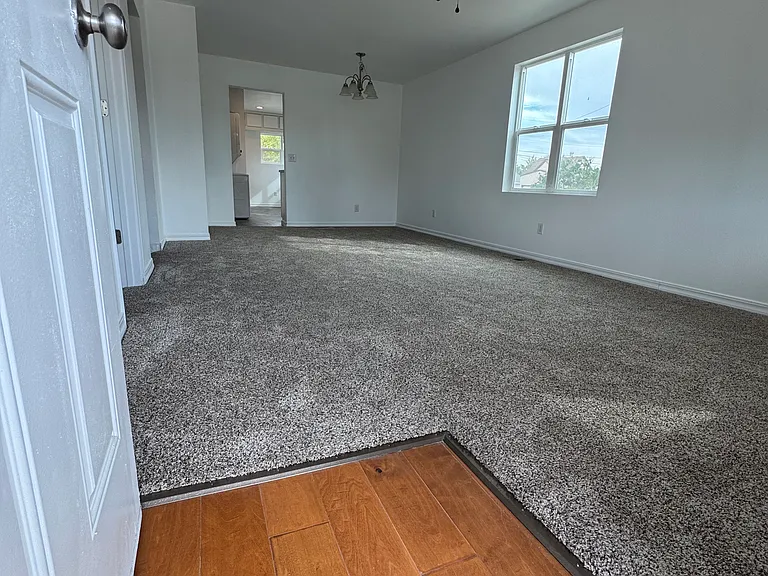 1338 Pine St — Photo 3