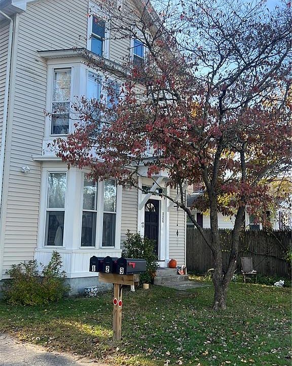 1st image of 126 Washington St #1