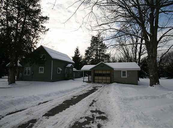 2nd image of 41 Moorehouse Ln