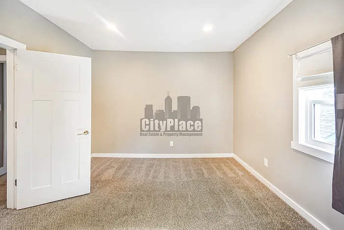 1548 Lexington Ave — Photo 22