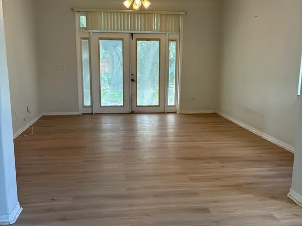 696 Carrigan Woods Trl, Oviedo, FL 32765