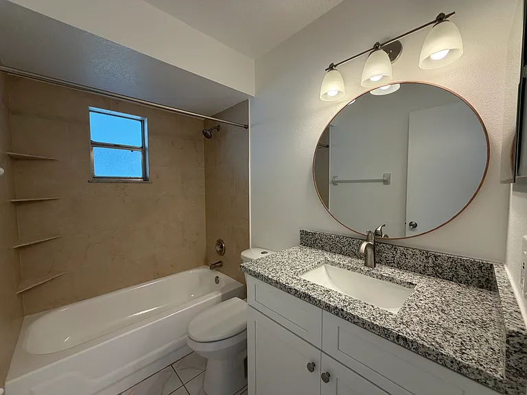 808 Balsamwood Ln — Photo 15