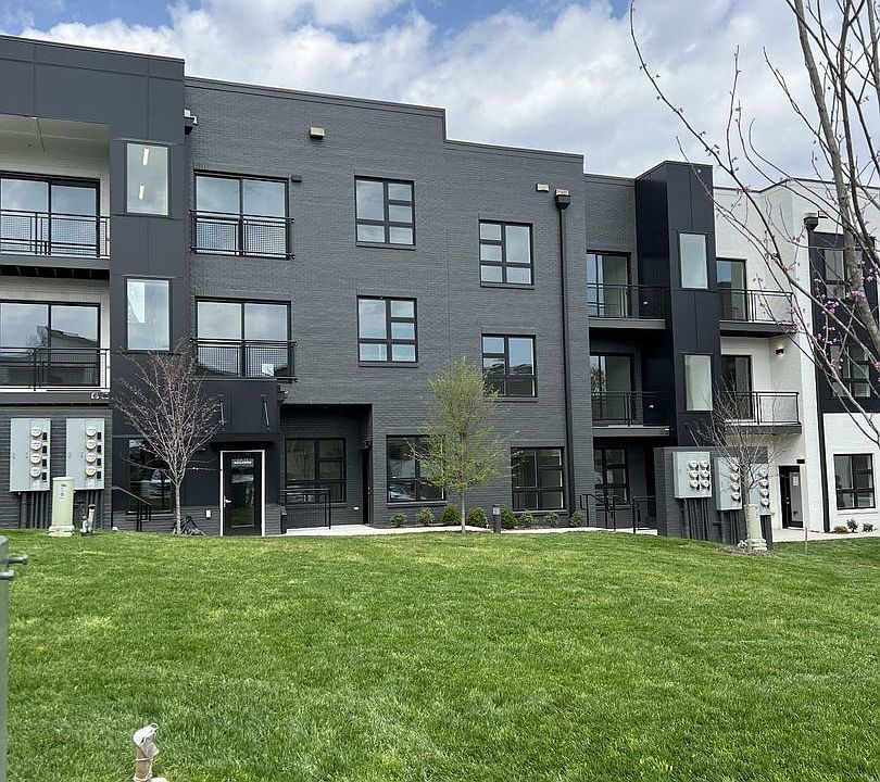 1st image of 542 Southgate Ave #213